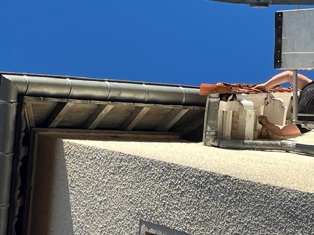 Reparation tuile de rive beaune 21200 3 - Réparation de toiture à Beaune